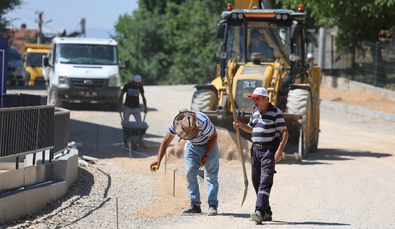 Safranbolu Belediyesi Fen İşleri Müdürlüğü ekipleri, Tokatlı Caddesi ile Şimşek